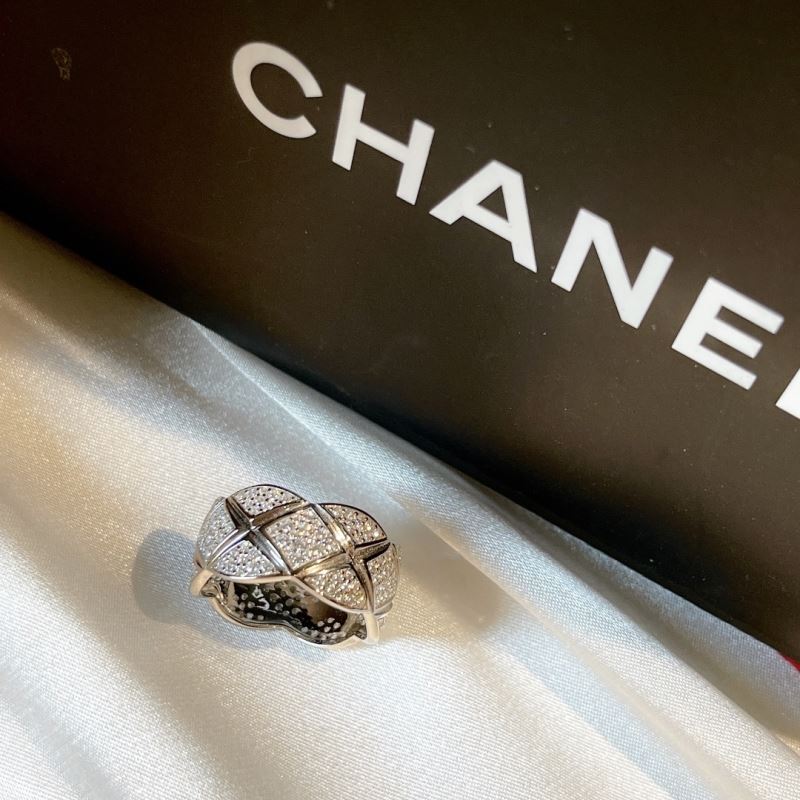 Ch*el rings